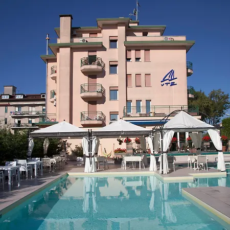 Hotel Ute 3*