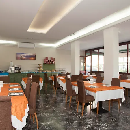 Ute Hotel