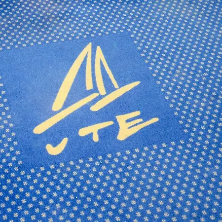 Ute Hotel