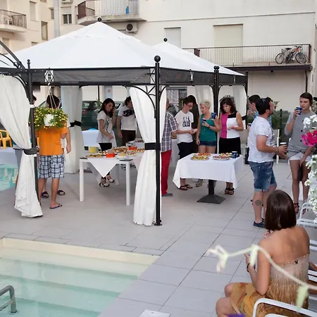 Hotel Ute 3*